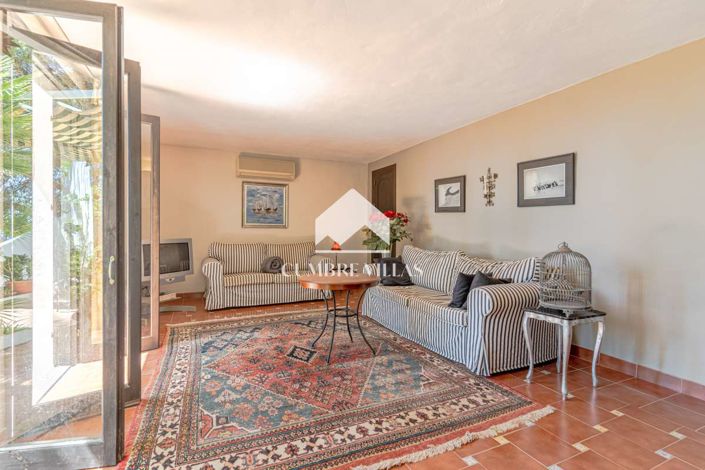 Image No.99-5 Bed Villa for sale