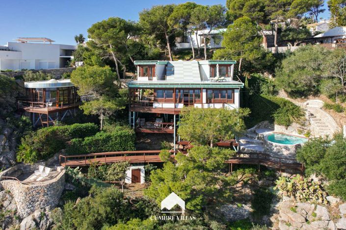 Image No.1-3 Bed Villa for sale