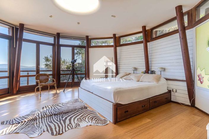 Image No.52-3 Bed Villa for sale