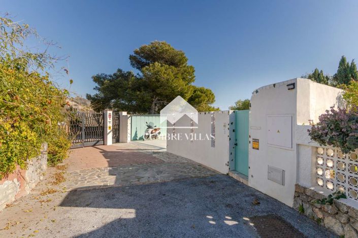 Image No.84-3 Bed Villa for sale