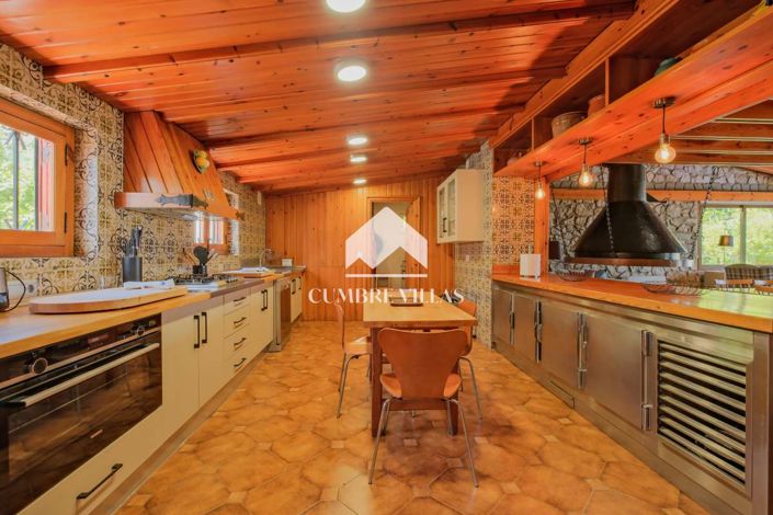 Image No.18-7 Bed Villa for sale