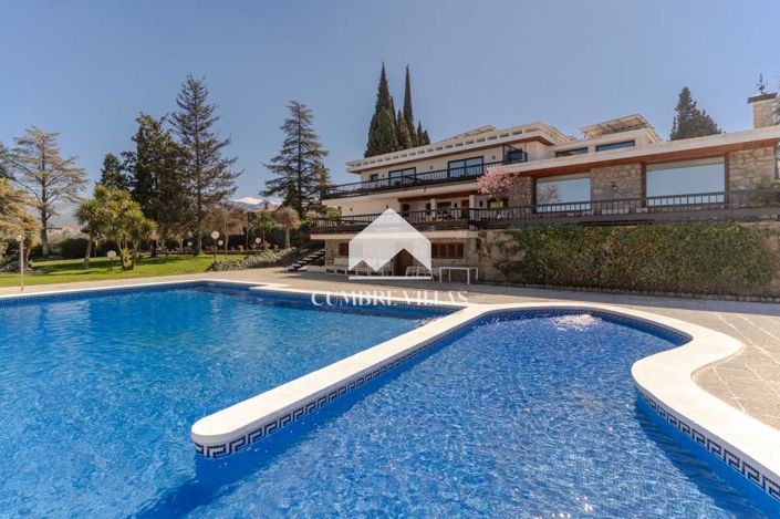 Image No.3-7 Bed Villa for sale