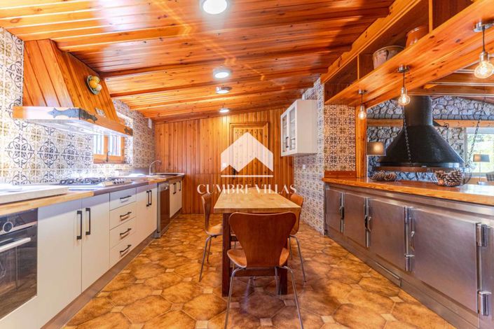 Image No.31-7 Bed Villa for sale