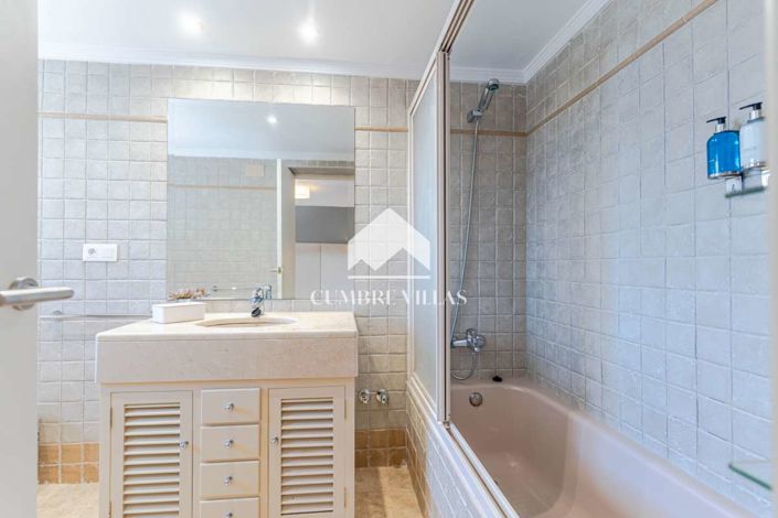 Image No.37-7 Bed Villa for sale