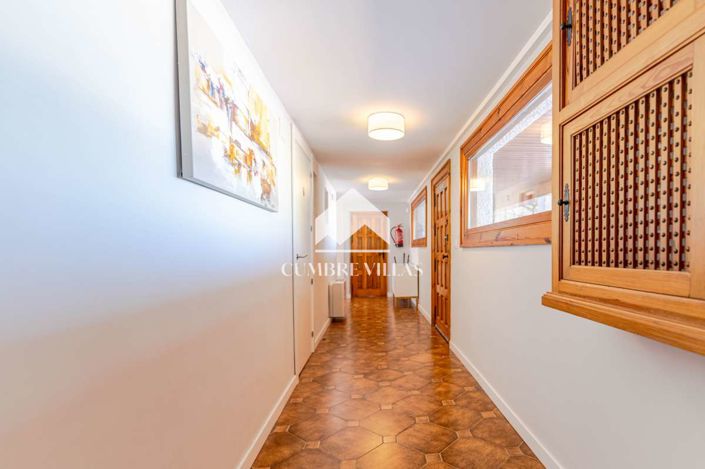 Image No.44-7 Bed Villa for sale