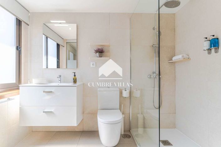 Image No.59-7 Bed Villa for sale