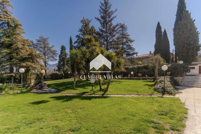 Image No.8-7 Bed Villa for sale