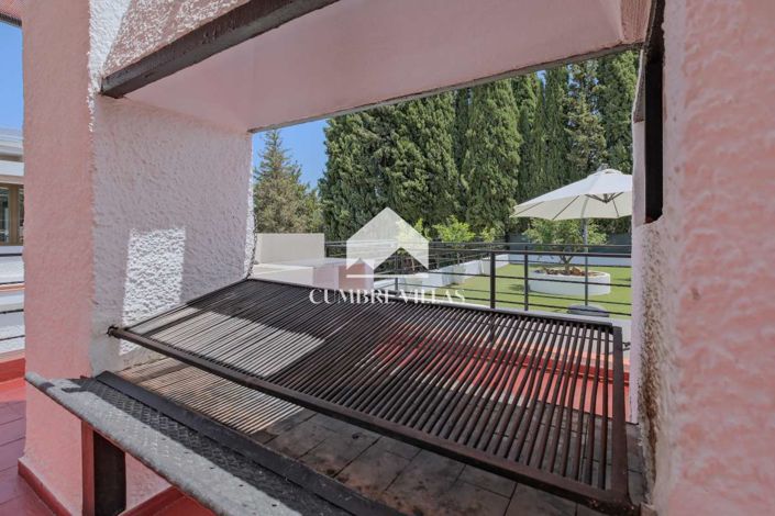 Image No.83-7 Bed Villa for sale