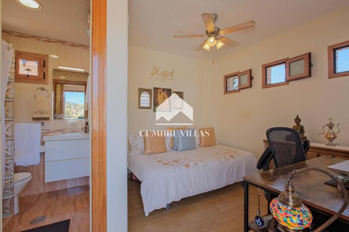 Image No.47-3 Bed Villa for sale