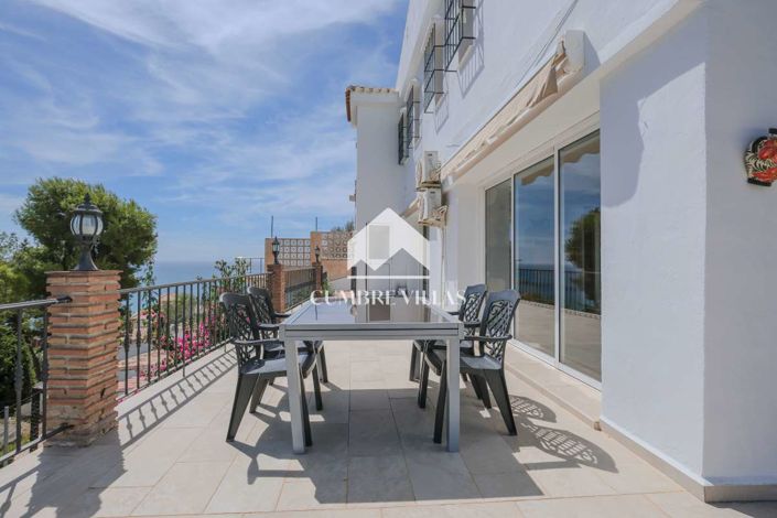 Image No.5-5 Bed Villa for sale