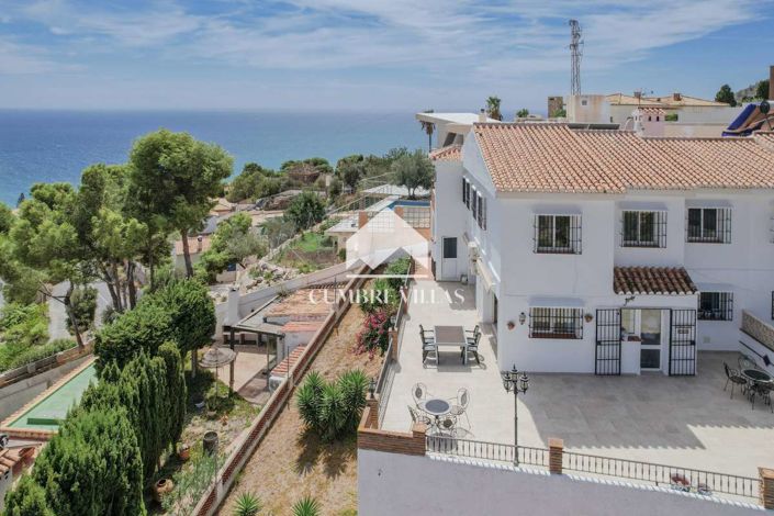 Image No.65-5 Bed Villa for sale