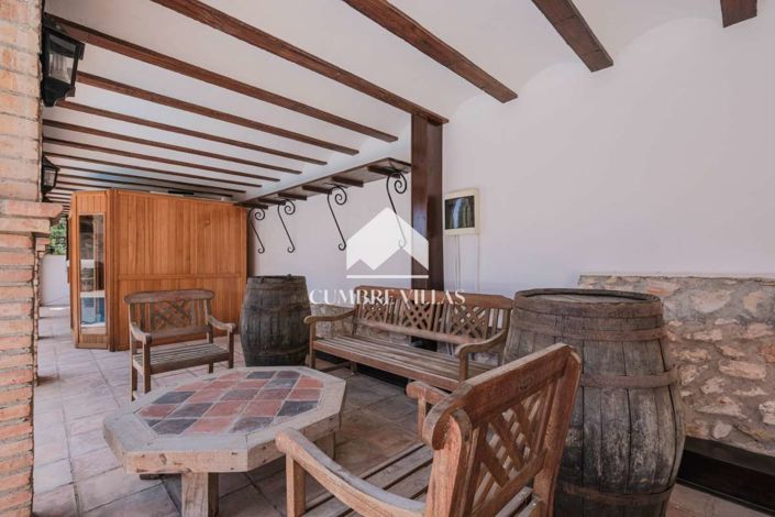 Image No.101-5 Bed Villa for sale