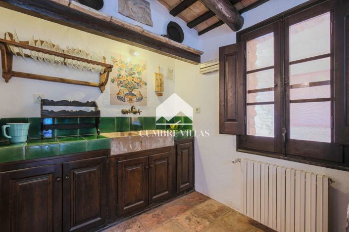 Image No.115-5 Bed Villa for sale