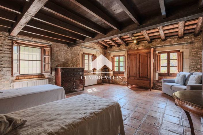 Image No.124-5 Bed Villa for sale