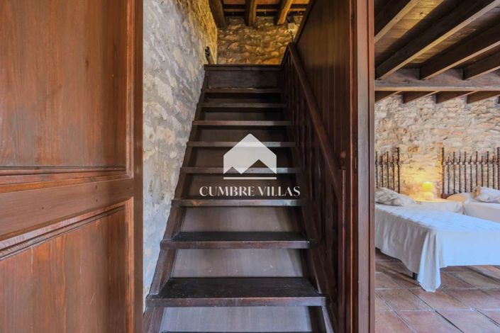 Image No.125-5 Bed Villa for sale