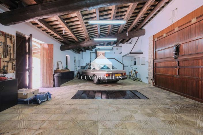 Image No.131-5 Bed Villa for sale