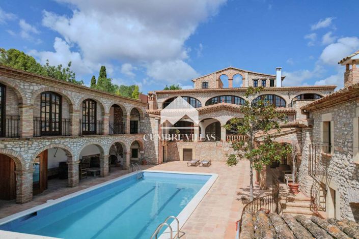 Image No.136-5 Bed Villa for sale