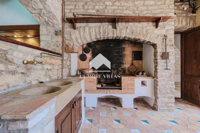 Image No.45-5 Bed Villa for sale