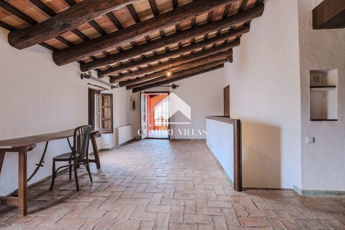 Image No.50-5 Bed Villa for sale