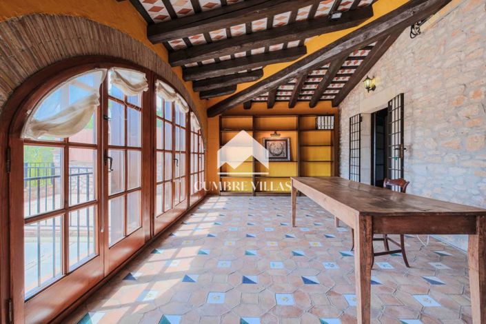 Image No.65-5 Bed Villa for sale