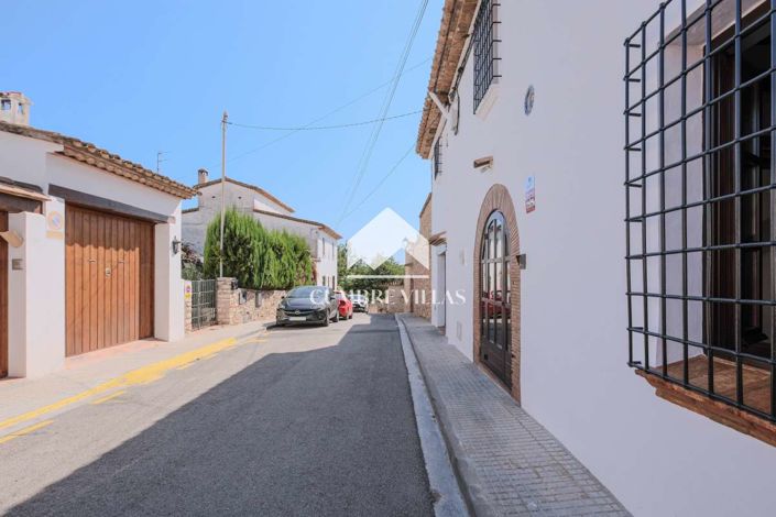 Image No.7-5 Bed Villa for sale