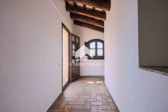 Image No.72-5 Bed Villa for sale