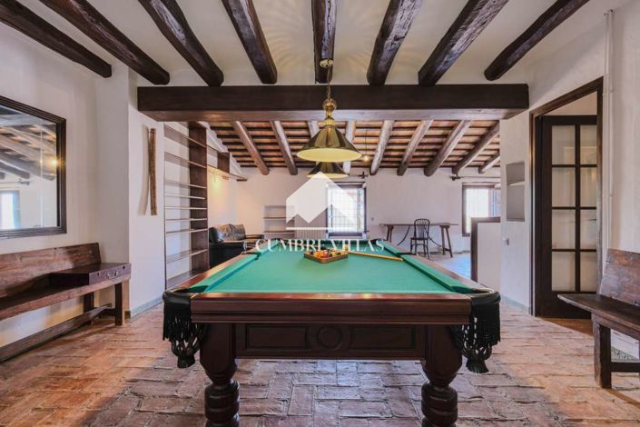 Image No.75-5 Bed Villa for sale