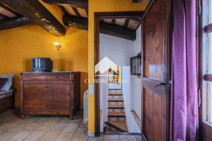 Image No.82-5 Bed Villa for sale