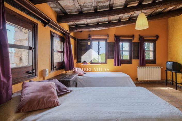 Image No.84-5 Bed Villa for sale