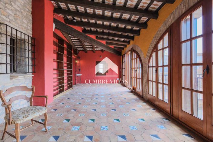 Image No.88-5 Bed Villa for sale