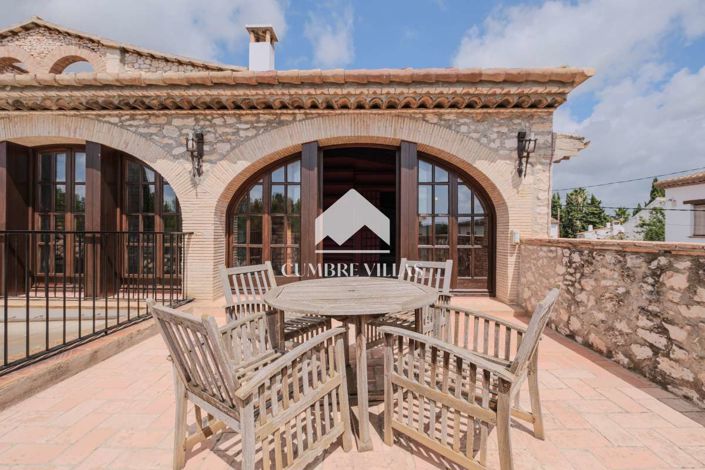 Image No.90-5 Bed Villa for sale