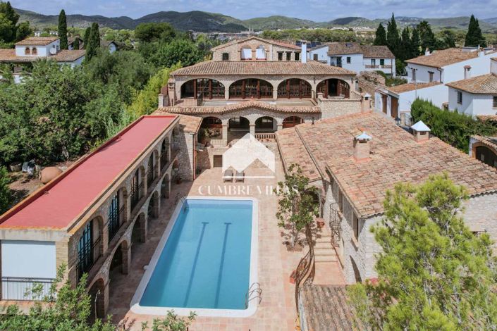 Image No.93-5 Bed Villa for sale