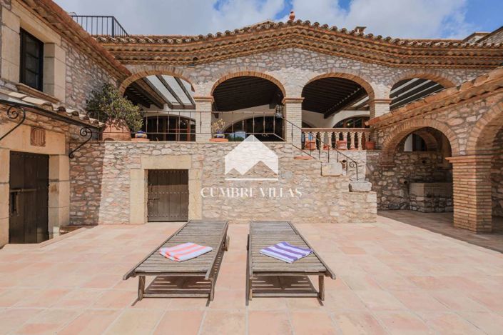 Image No.95-5 Bed Villa for sale