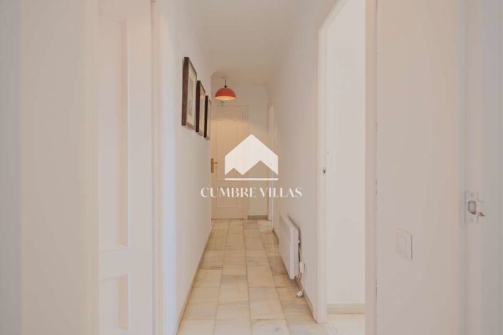 Image No.48-4 Bed Villa for sale