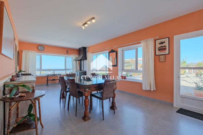 Image No.13-2 Bed Country House for sale