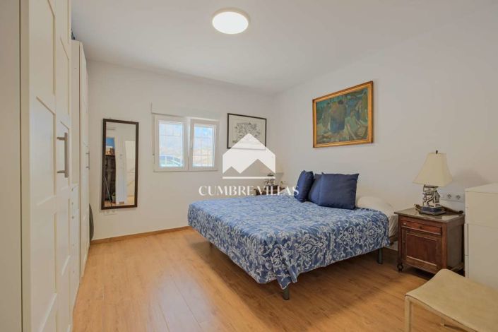 Image No.28-2 Bed Country House for sale