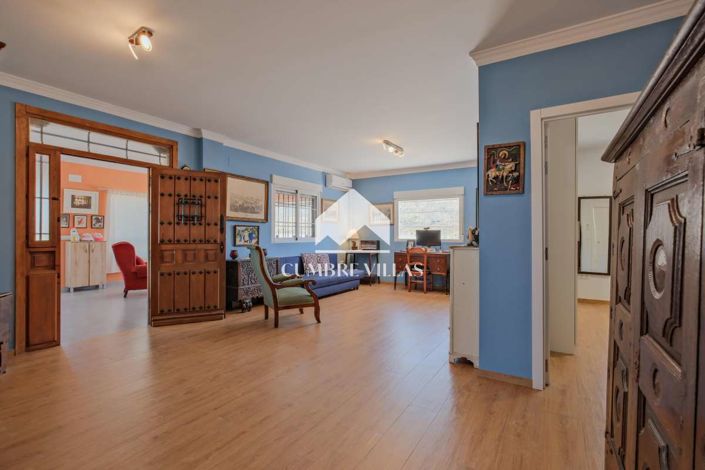 Image No.34-2 Bed Country House for sale