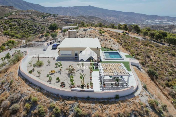 Image No.35-2 Bed Country House for sale