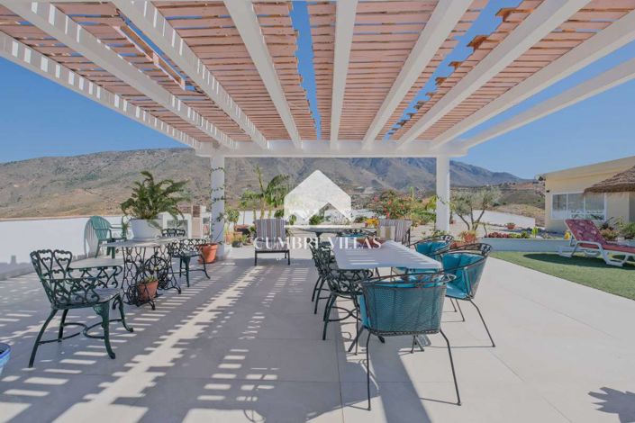 Image No.38-2 Bed Country House for sale