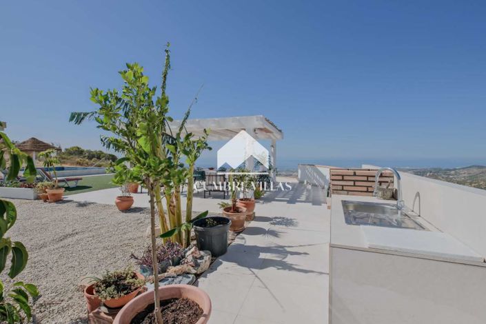 Image No.39-2 Bed Country House for sale