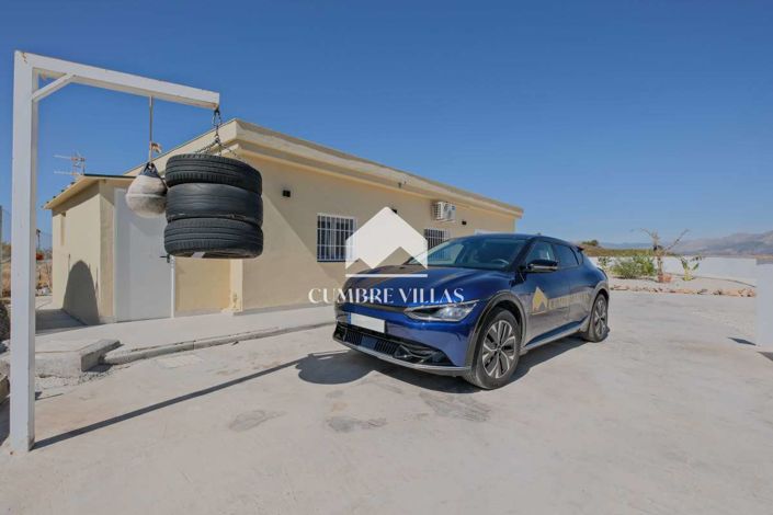 Image No.51-2 Bed Country House for sale