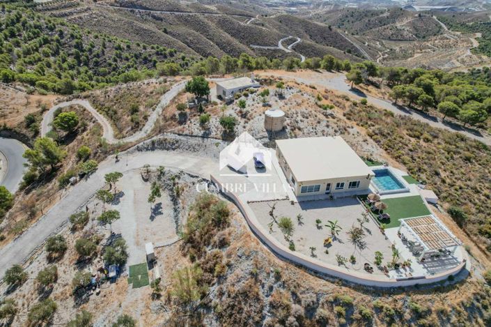 Image No.53-2 Bed Country House for sale