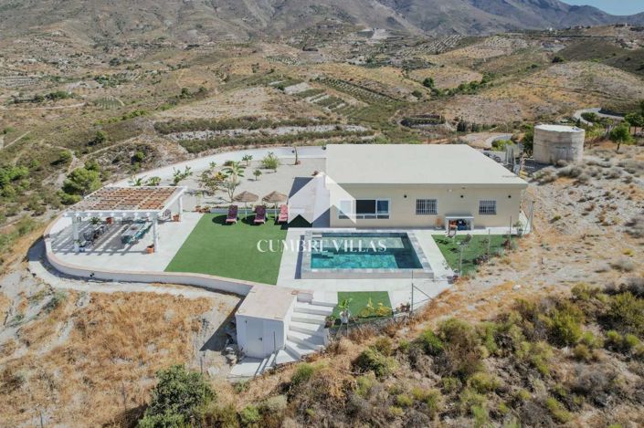 Image No.55-2 Bed Country House for sale