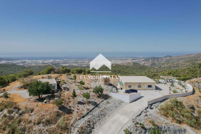 Image No.57-2 Bed Country House for sale