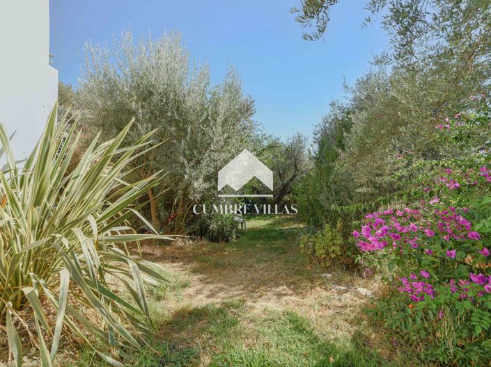 Image No.124-8 Bed Villa for sale