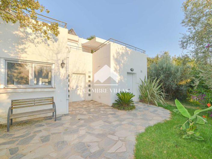 Image No.126-8 Bed Villa for sale