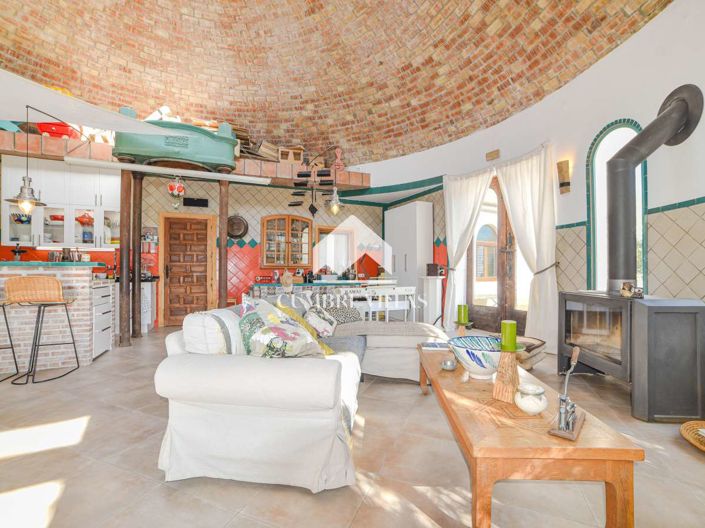 Image No.16-8 Bed Villa for sale