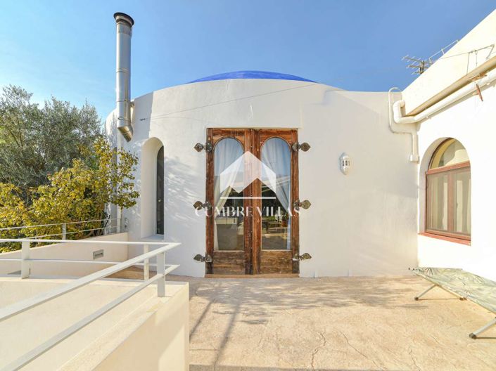 Image No.17-8 Bed Villa for sale