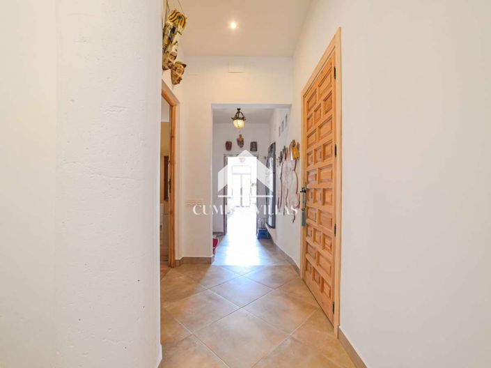 Image No.24-8 Bed Villa for sale