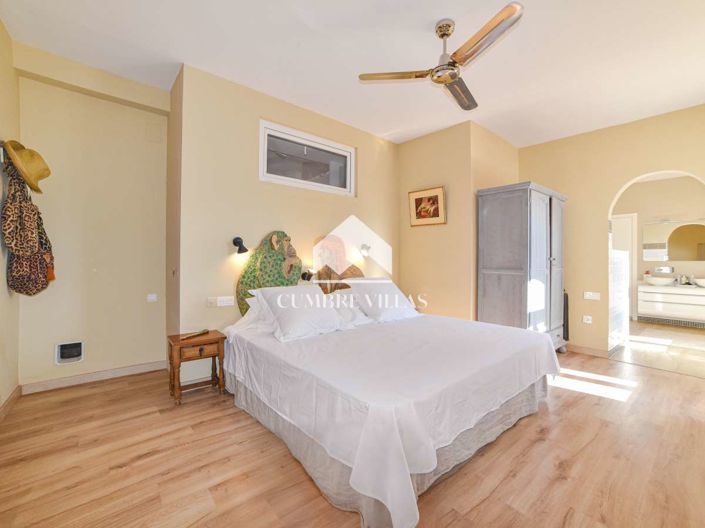 Image No.25-8 Bed Villa for sale